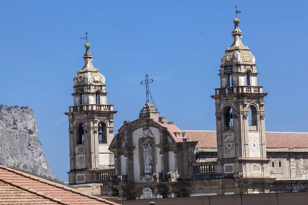 Palazzo Vatticani Palermo 3*,  Itália