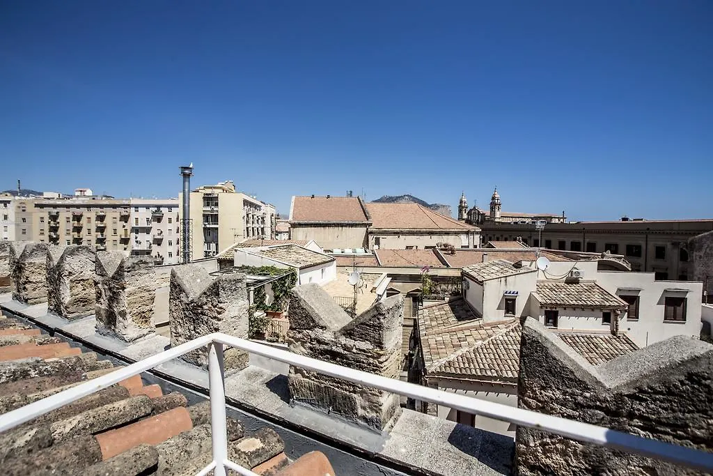 Palazzo Vatticani Palermo 3*,  Itália